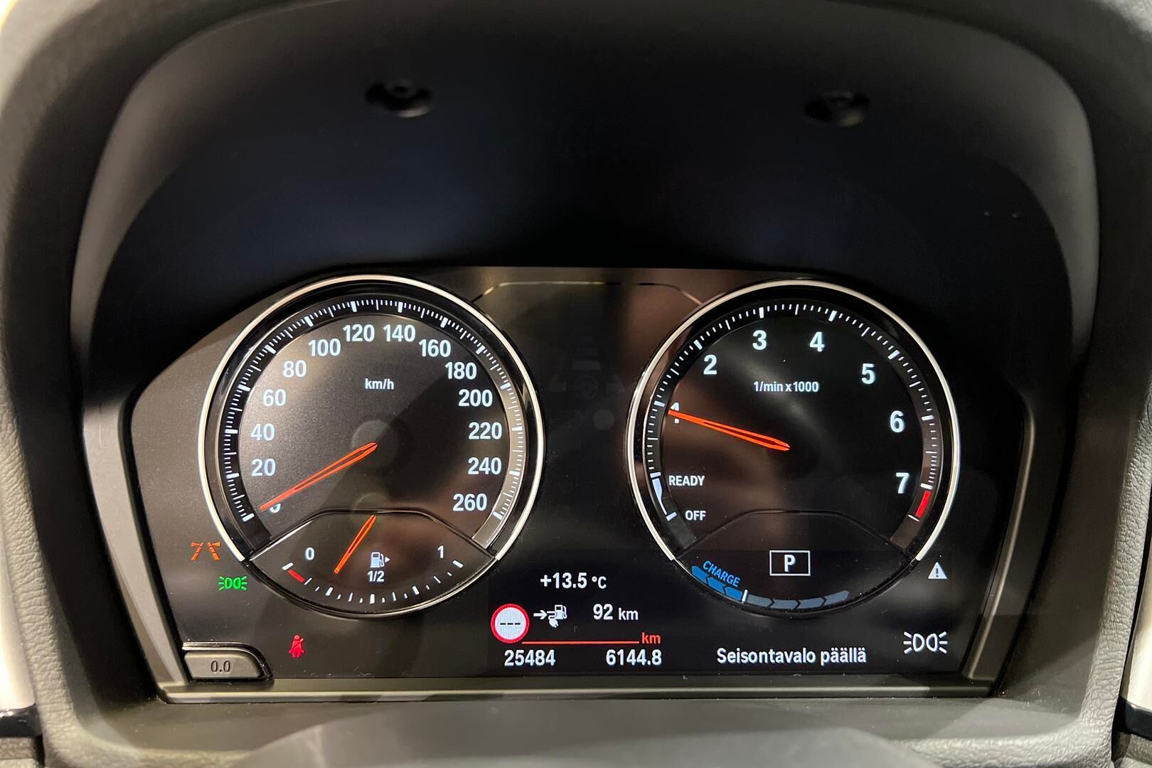 BMW X1 iso kuva 9
