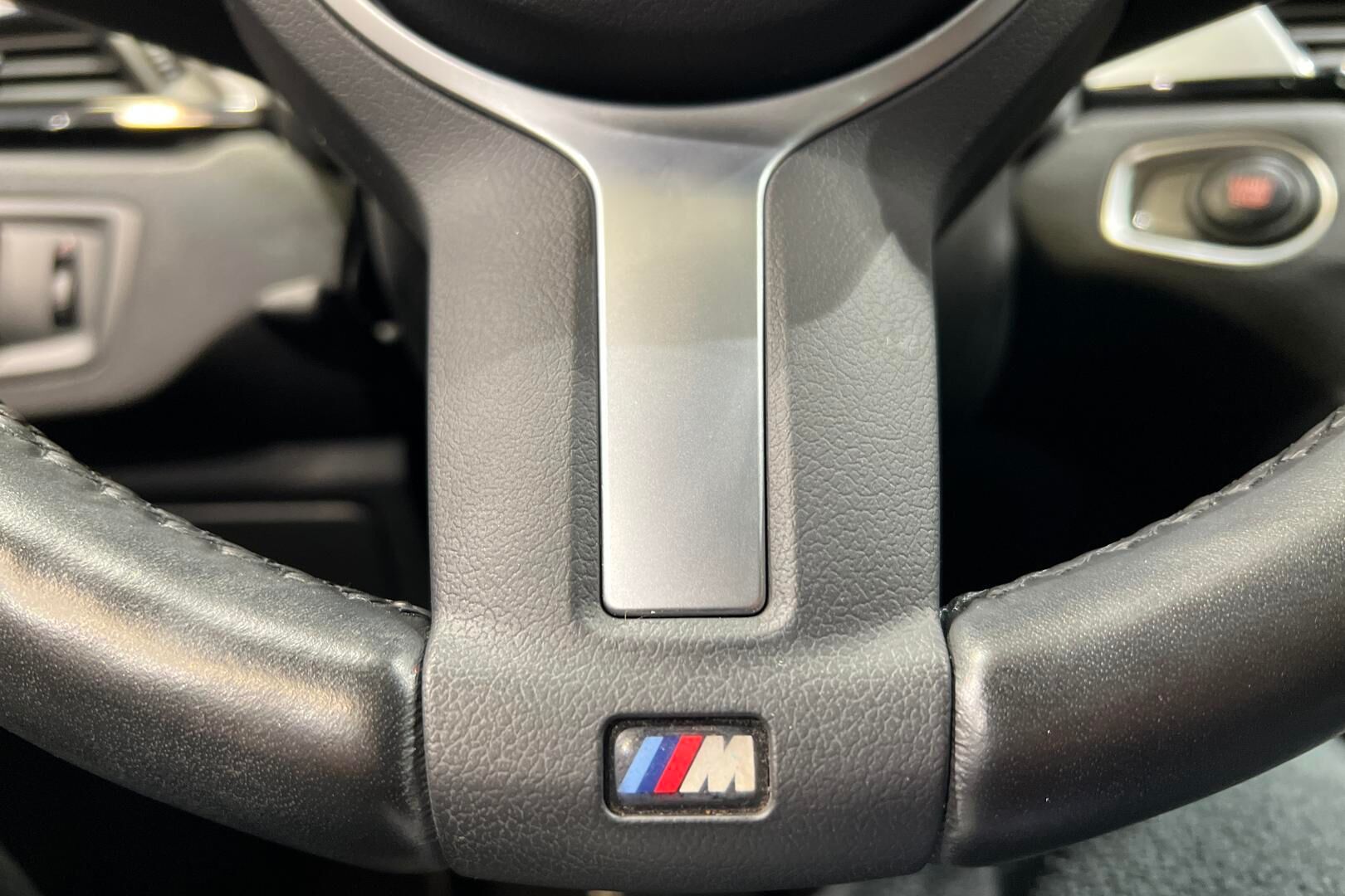 BMW X1 iso kuva 18