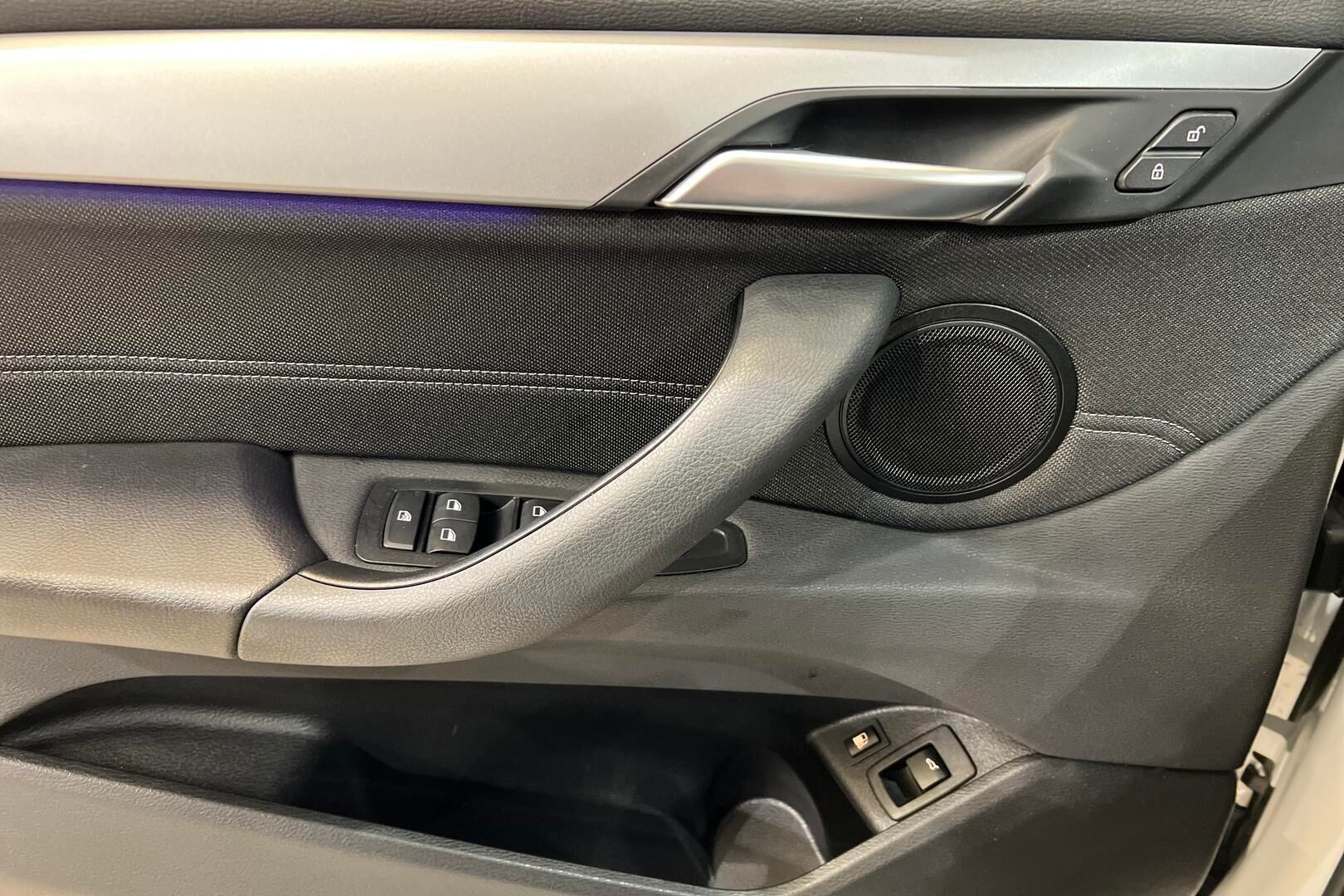 BMW X1 iso kuva 20