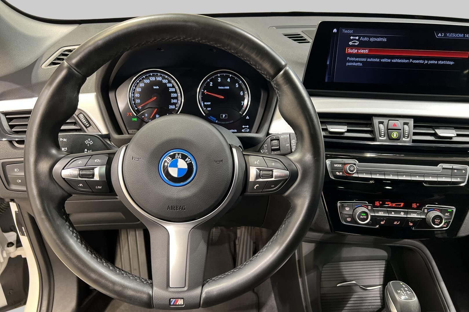 BMW X1 iso kuva 24