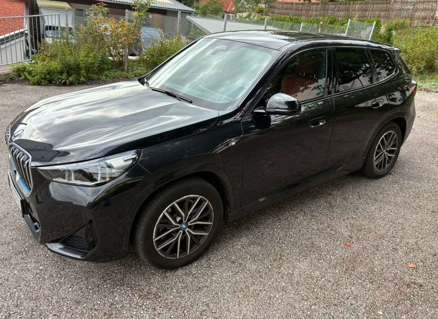 BMW IX1 iso kuva 0