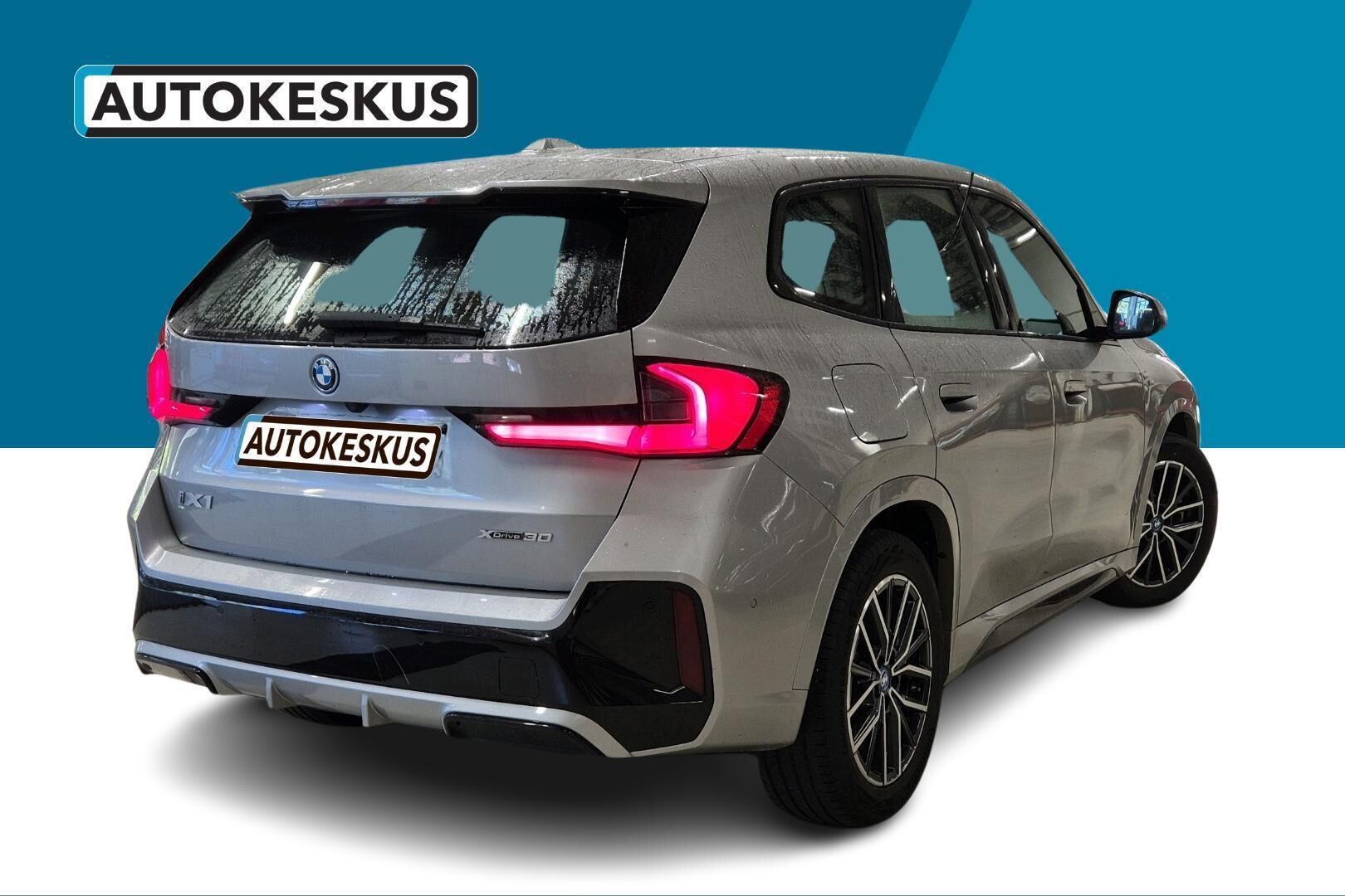BMW IX1 iso kuva 2