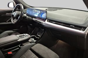BMW IX1 esikatselu 4