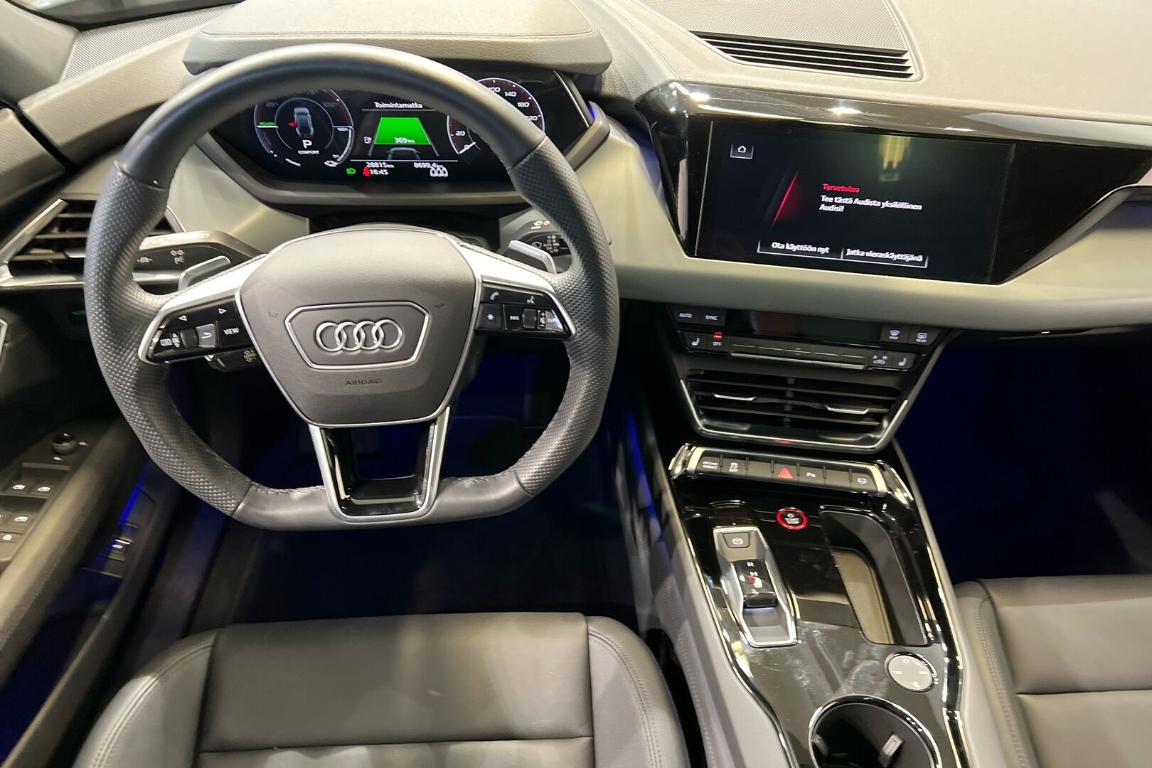 AUDI E-TRON GT iso kuva 12