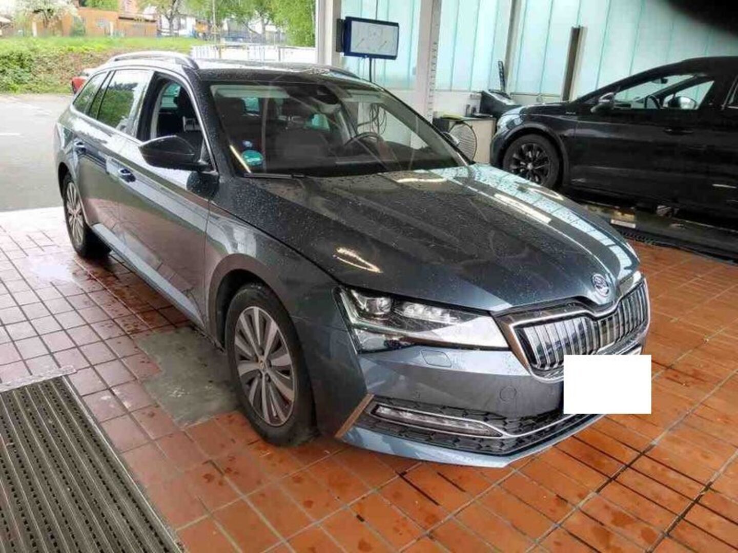 SKODA SUPERB iso kuva 0