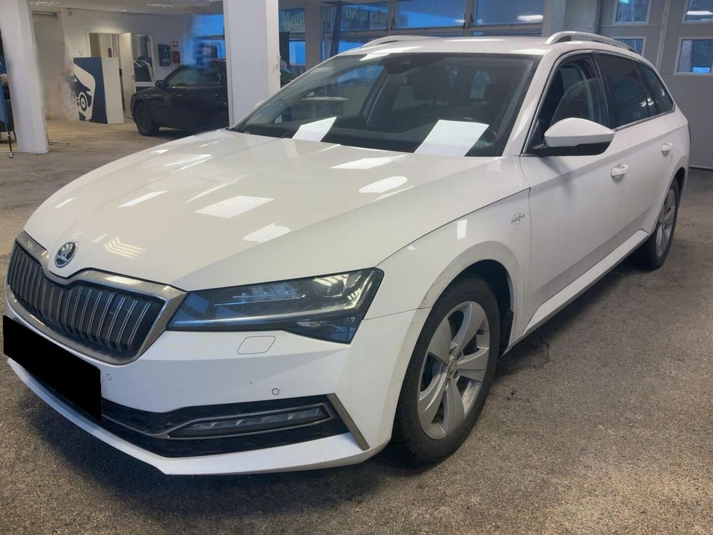 SKODA SUPERB iso kuva 0