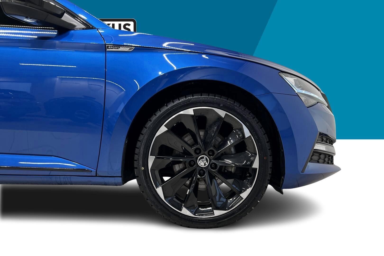 SKODA SUPERB iso kuva 12