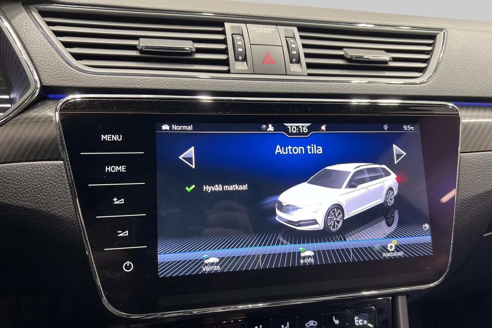 SKODA SUPERB iso kuva 17