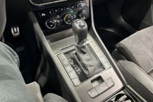 SKODA SUPERB esikatselu 21