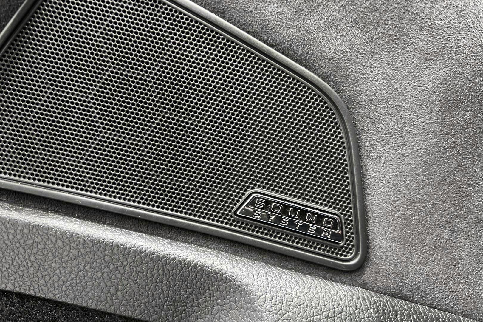 SKODA SUPERB iso kuva 30