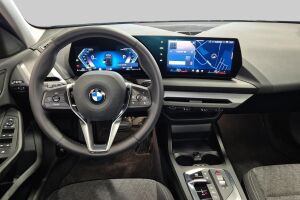 BMW 1-SARJA esikatselu 0