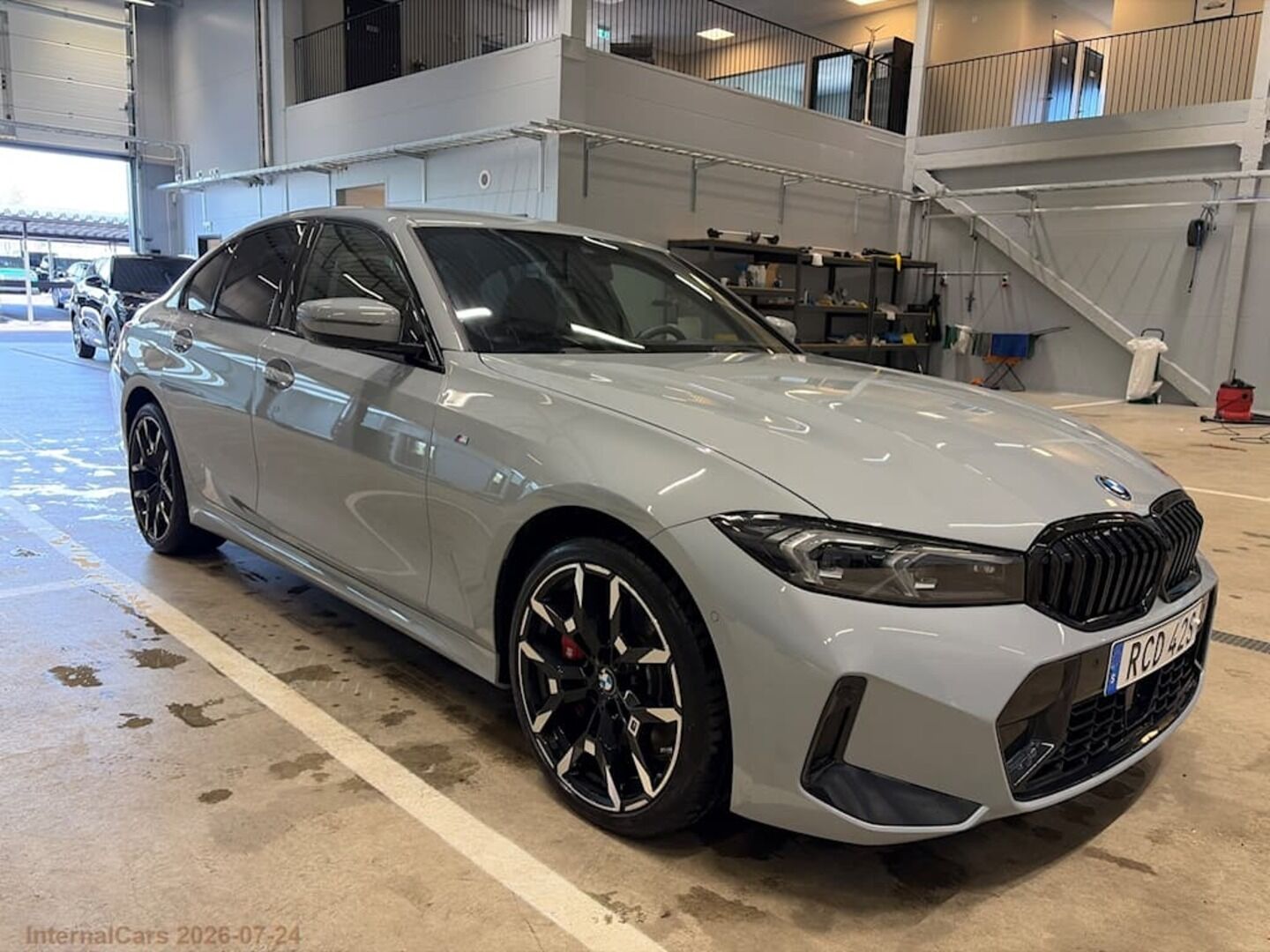 BMW 3-SARJA iso kuva 5