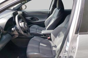 TOYOTA YARIS CROSS esikatselu 1