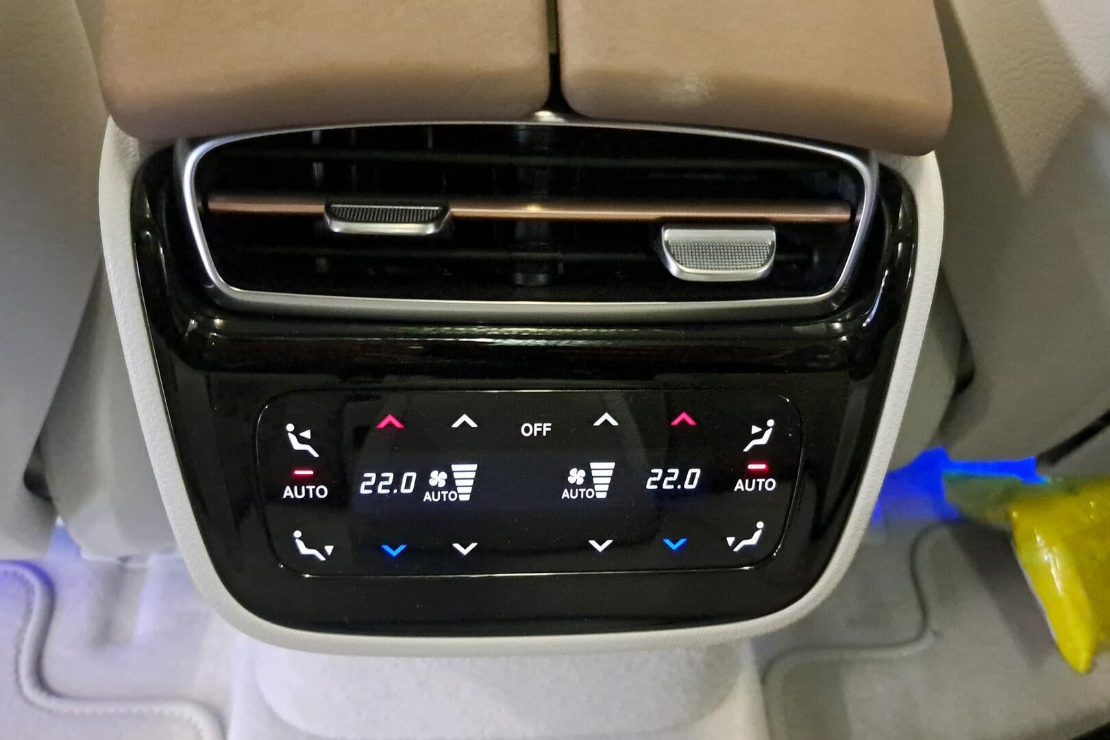 MERCEDES-BENZ EQS iso kuva 2