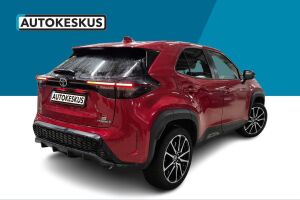 TOYOTA YARIS CROSS esikatselu 5