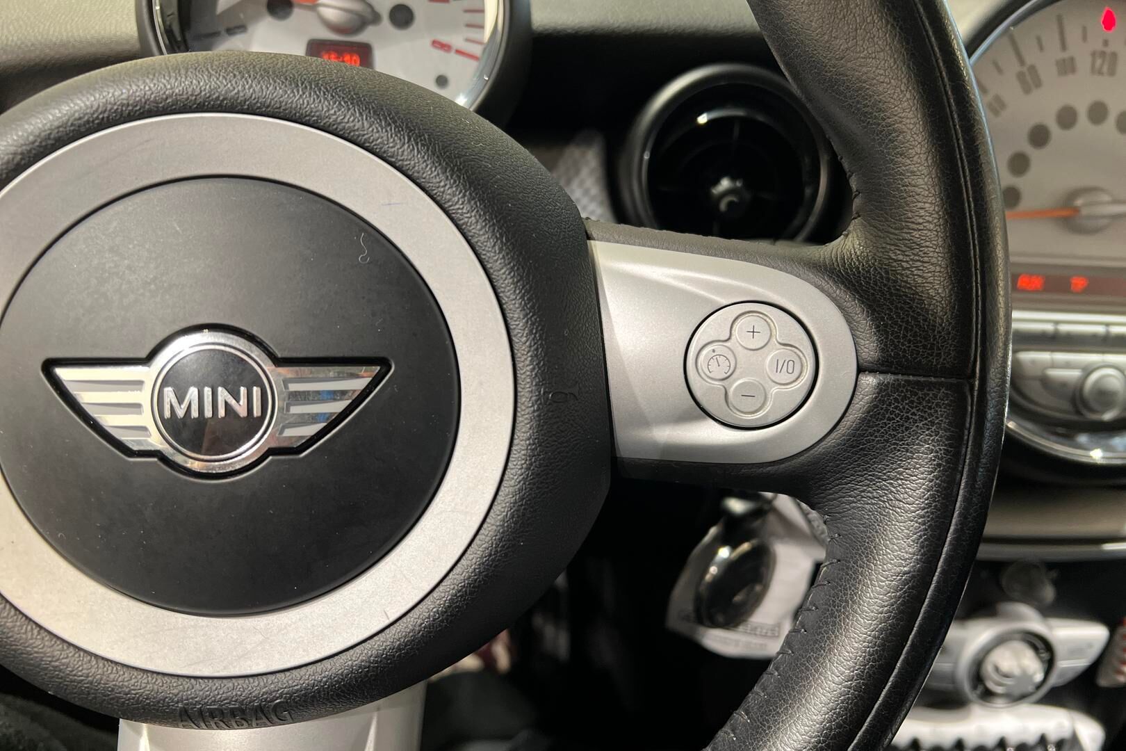 MINI Cooper S iso kuva 19