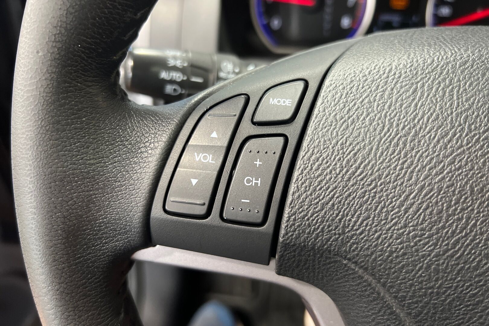 Honda CR-V iso kuva 11