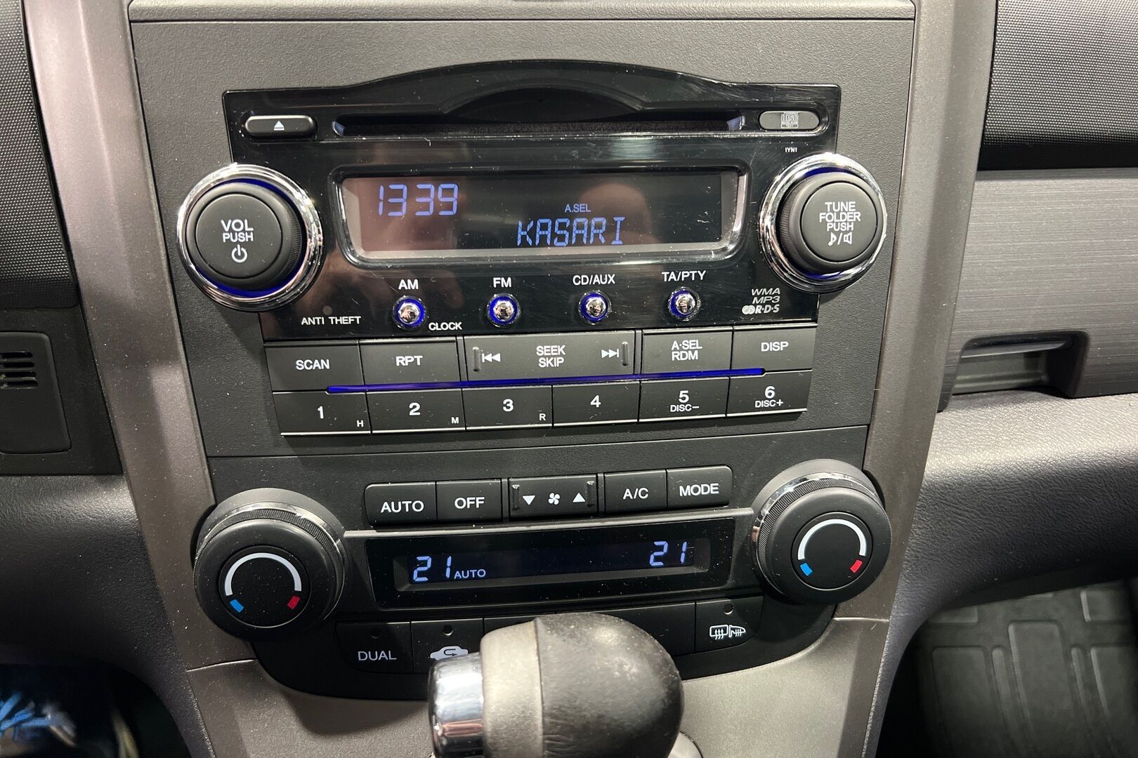 Honda CR-V iso kuva 14