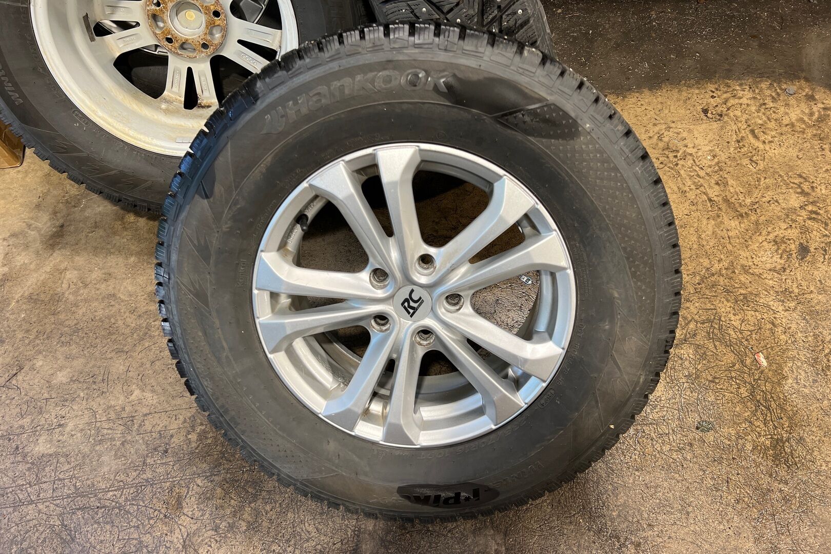 Honda CR-V iso kuva 15