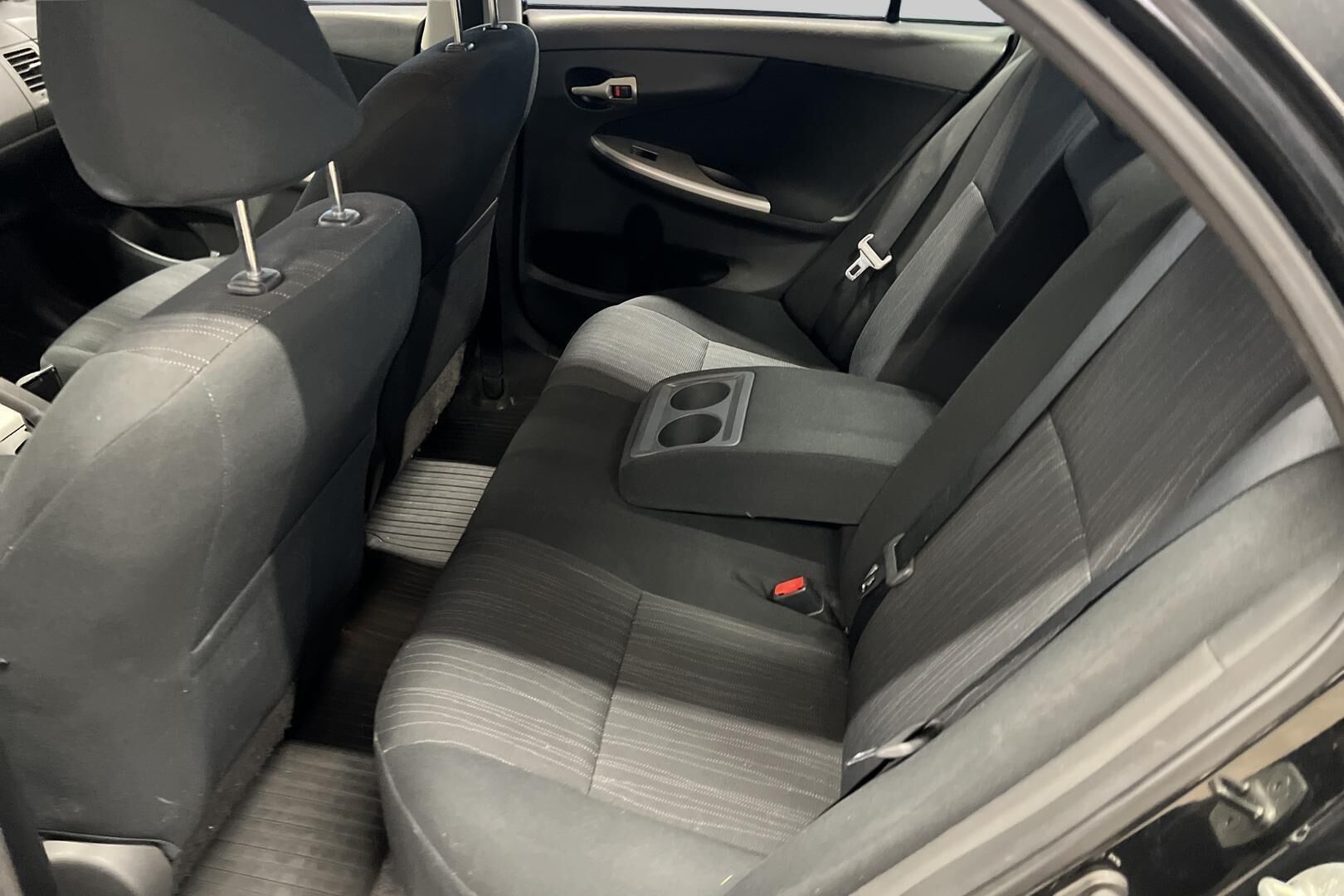 Toyota Corolla iso kuva 10