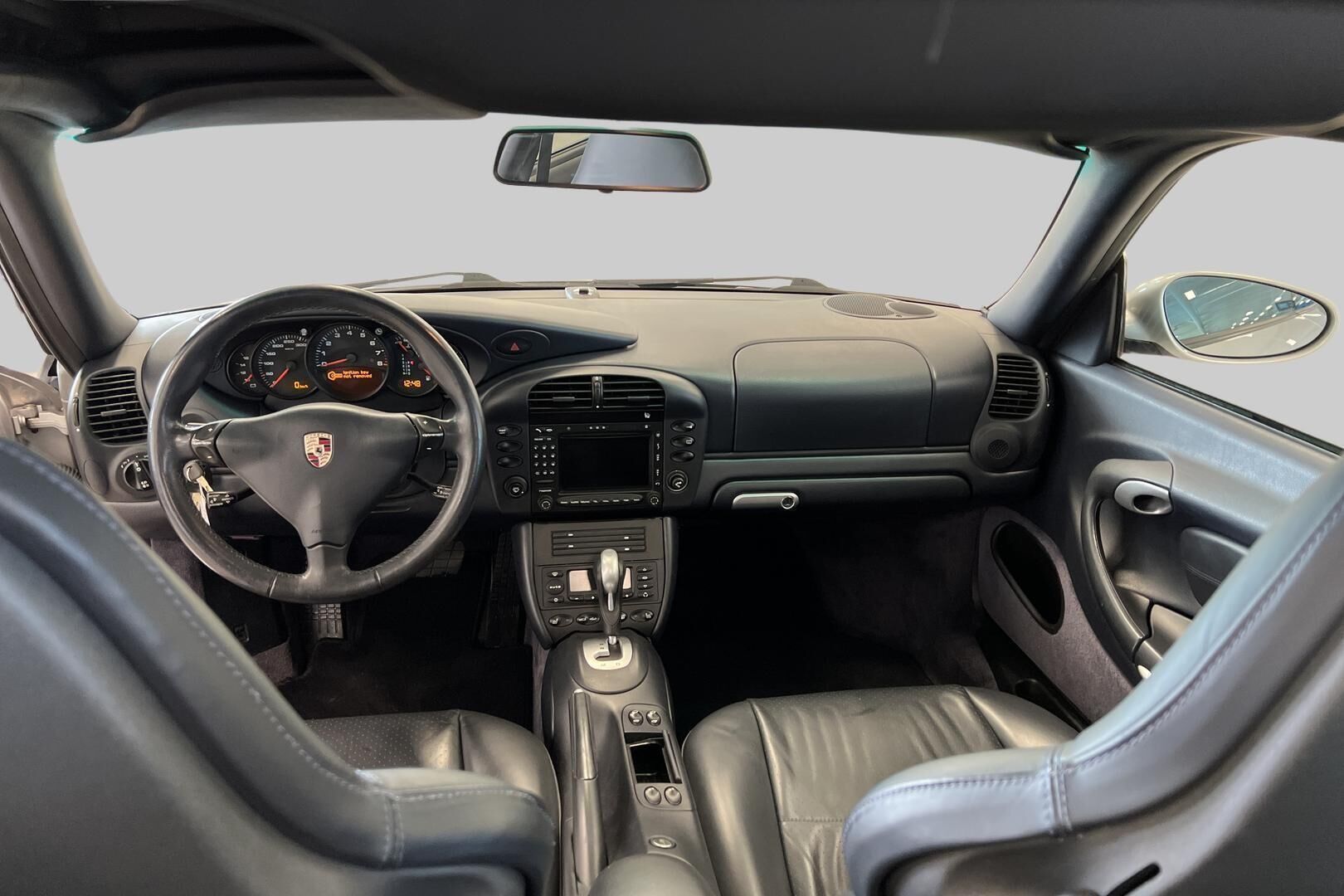 Porsche 911 iso kuva 11