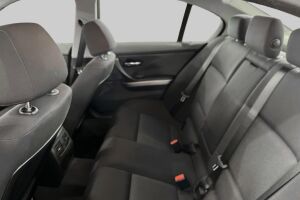 BMW 3-sarja esikatselu 10