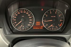 BMW 3-sarja esikatselu 14