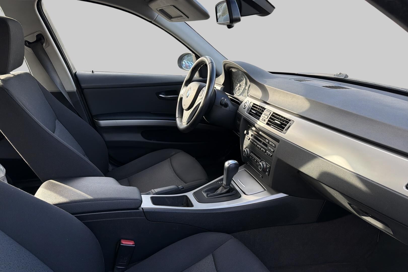 BMW 3-sarja iso kuva 5