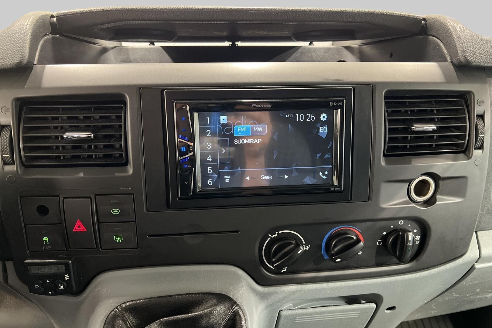 Ford Transit iso kuva 14