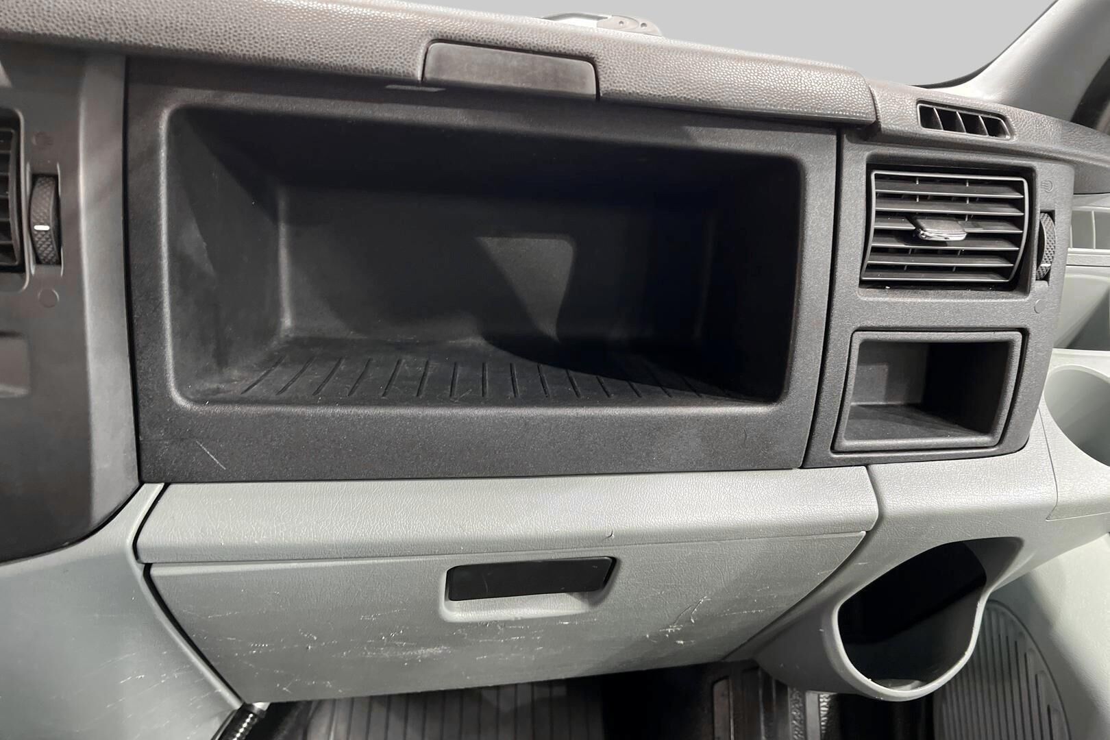 Ford Transit iso kuva 16