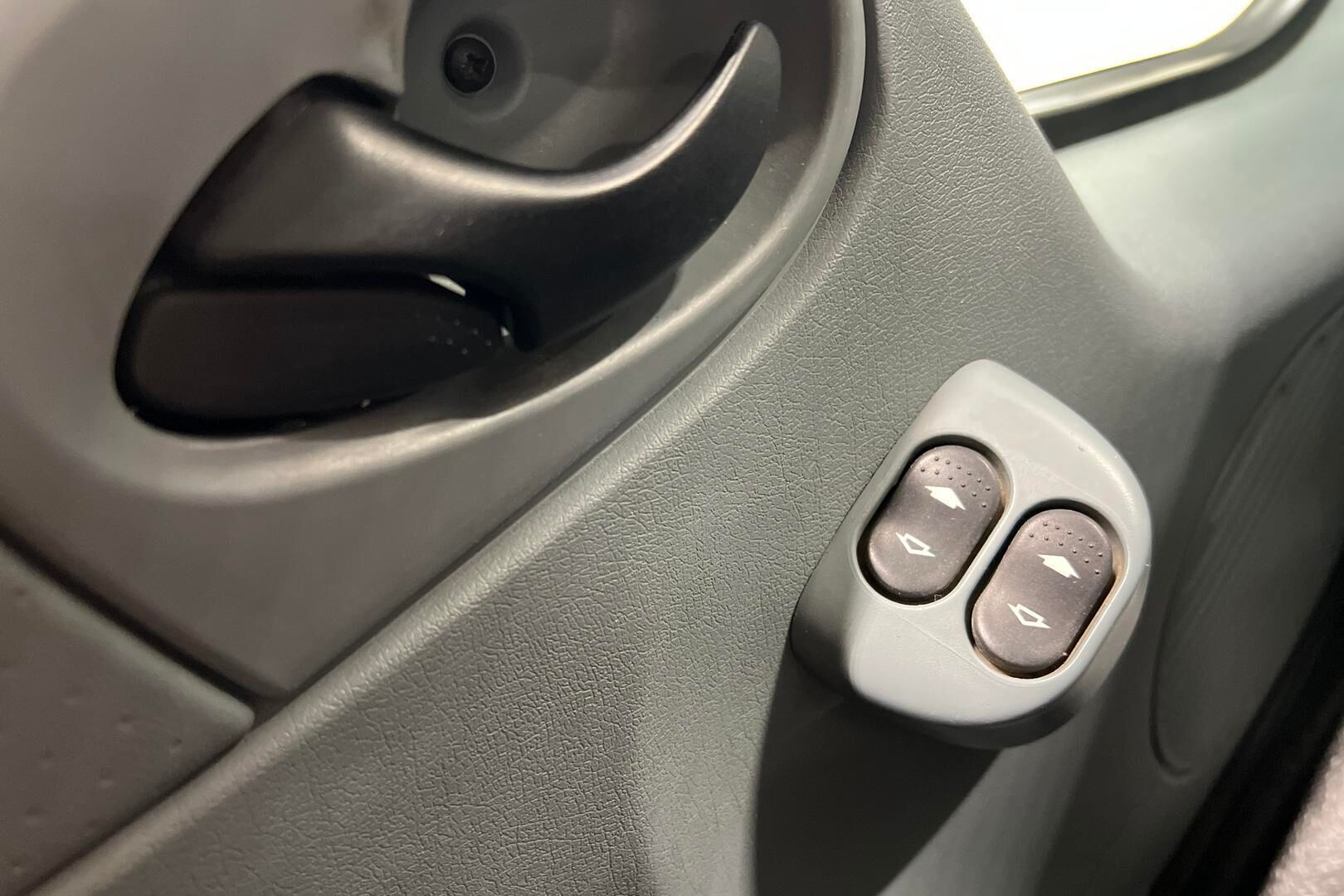 Ford Transit iso kuva 25