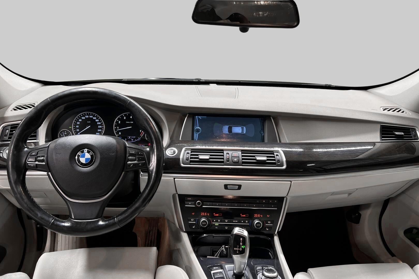 BMW 5-sarja iso kuva 11