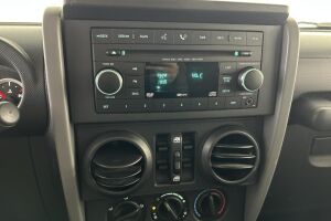 Jeep Wrangler esikatselu 15