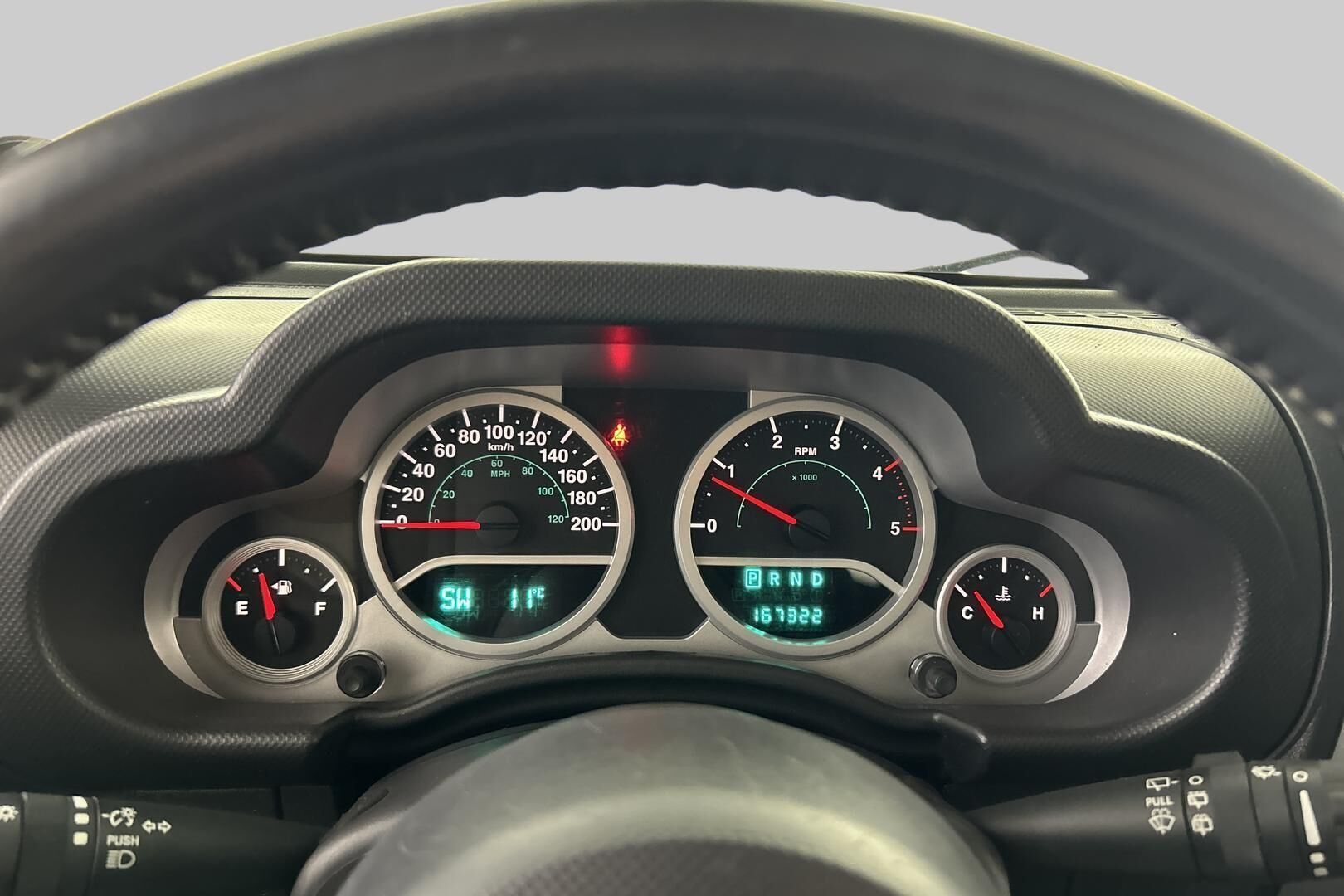 Jeep Wrangler iso kuva 17