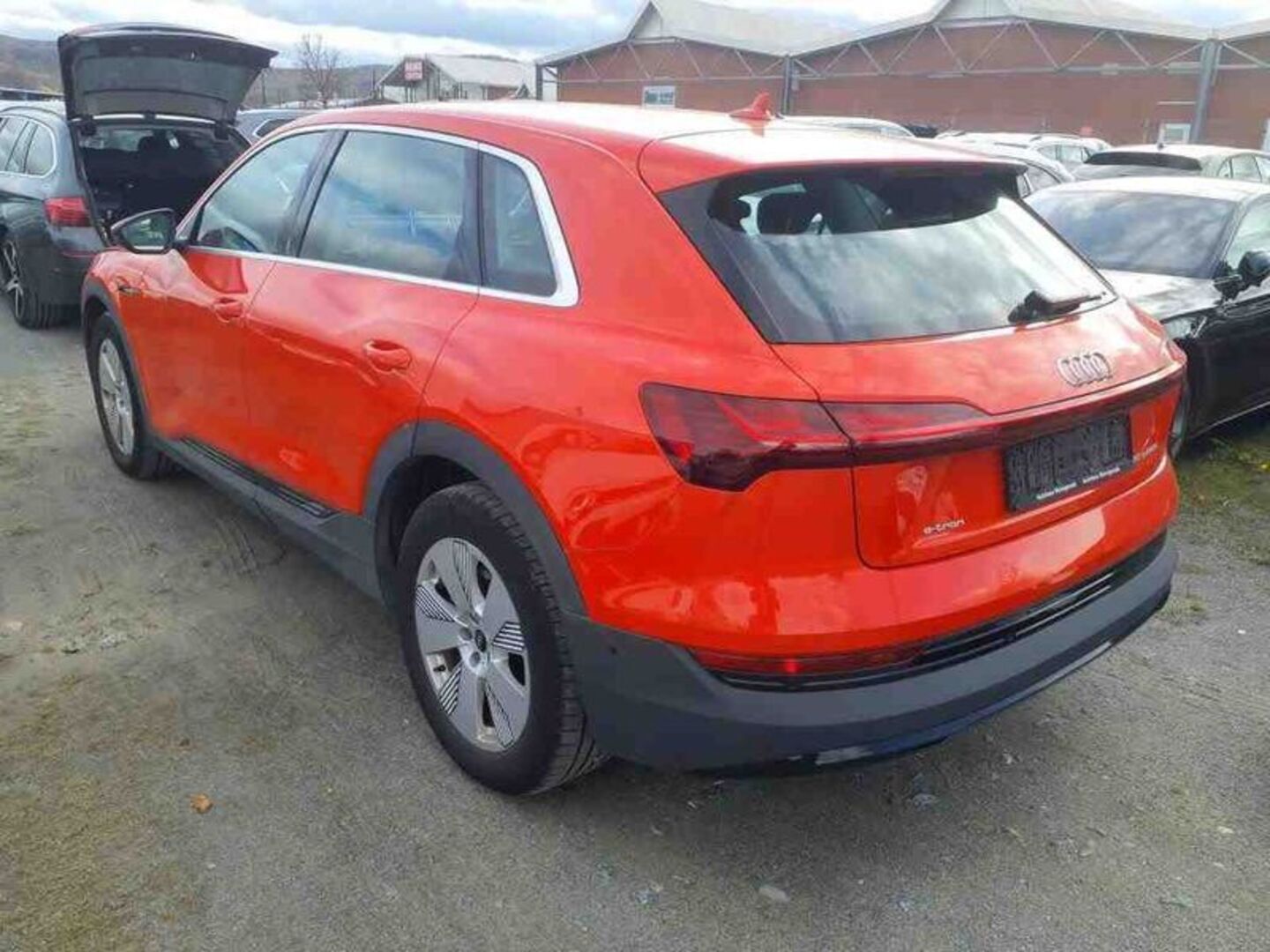 AUDI E-TRON iso kuva 1