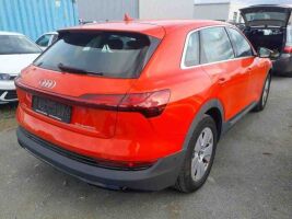 AUDI E-TRON esikatselu 2