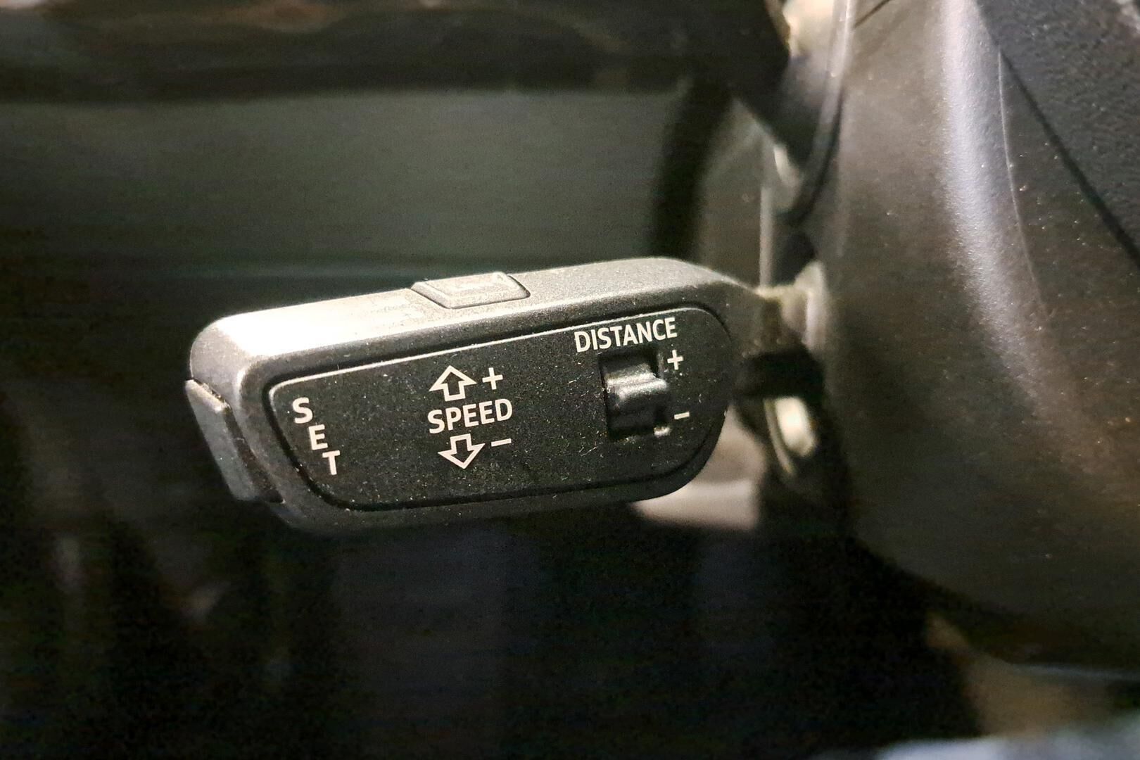 AUDI E-TRON iso kuva 8