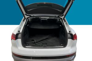 AUDI E-TRON esikatselu 10