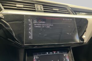 AUDI E-TRON esikatselu 15