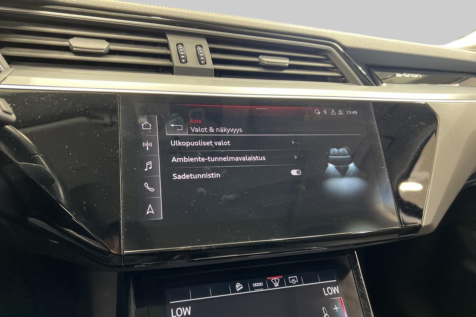 AUDI E-TRON iso kuva 18