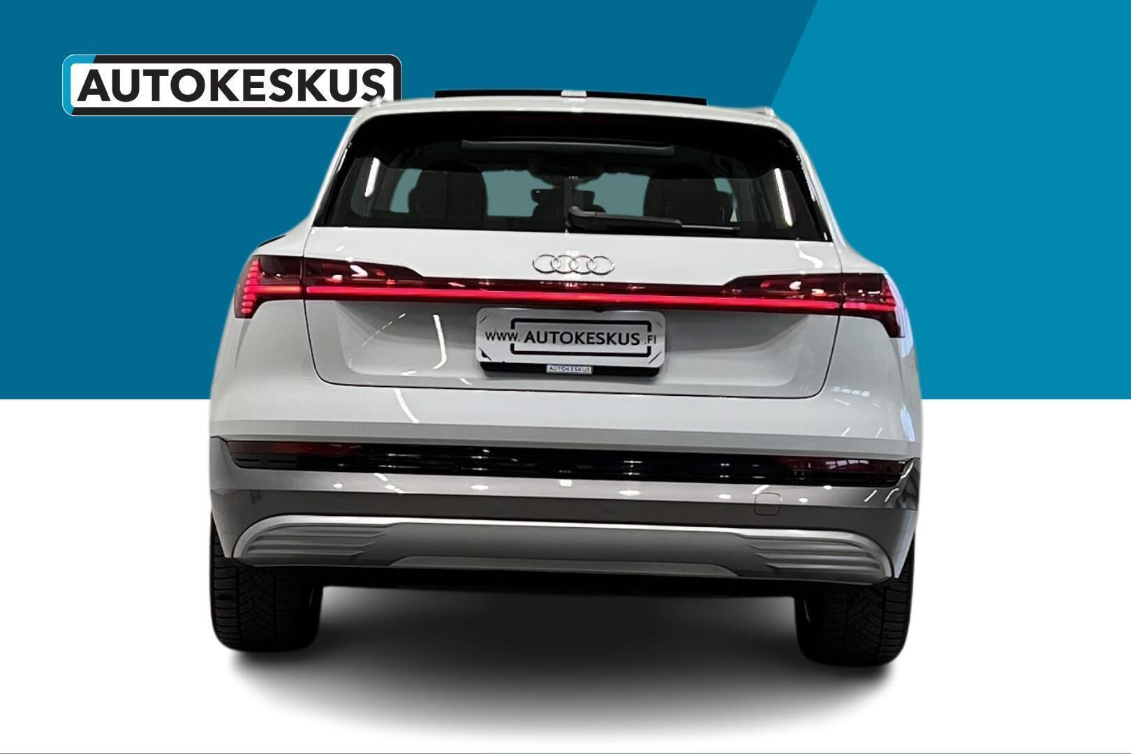 AUDI E-TRON iso kuva 4