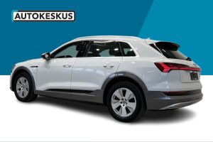 AUDI E-TRON esikatselu 5