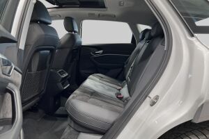 AUDI E-TRON esikatselu 8