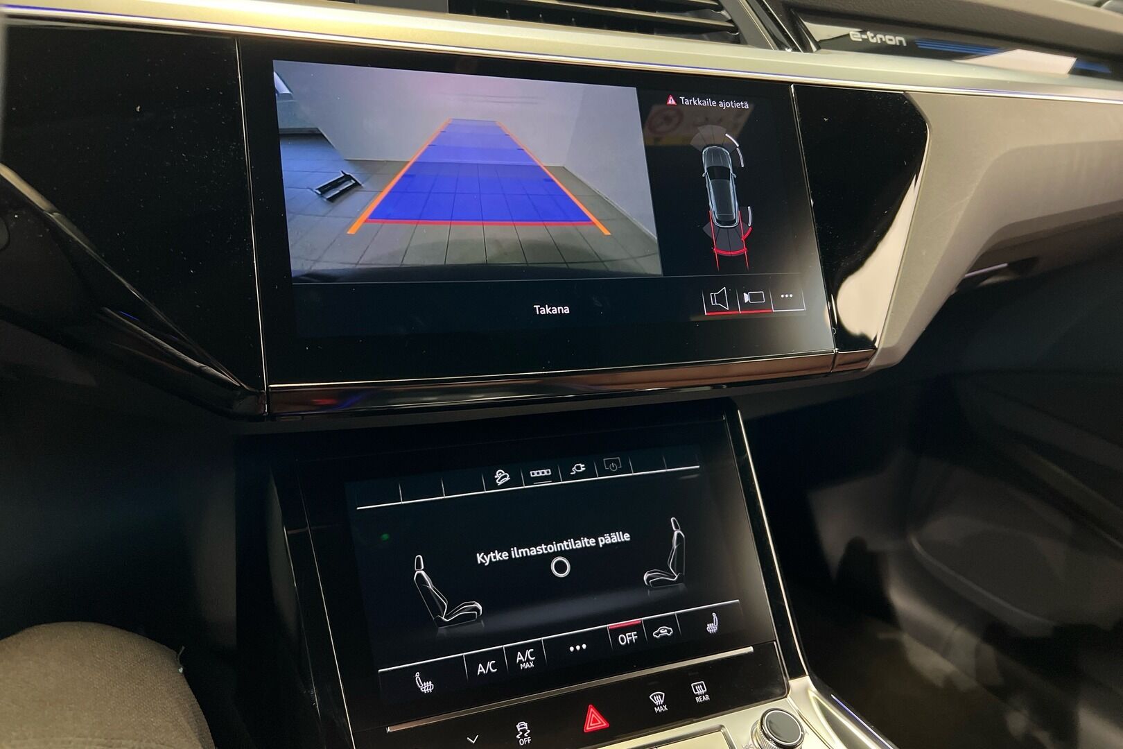 AUDI Q8 e-tron iso kuva 13