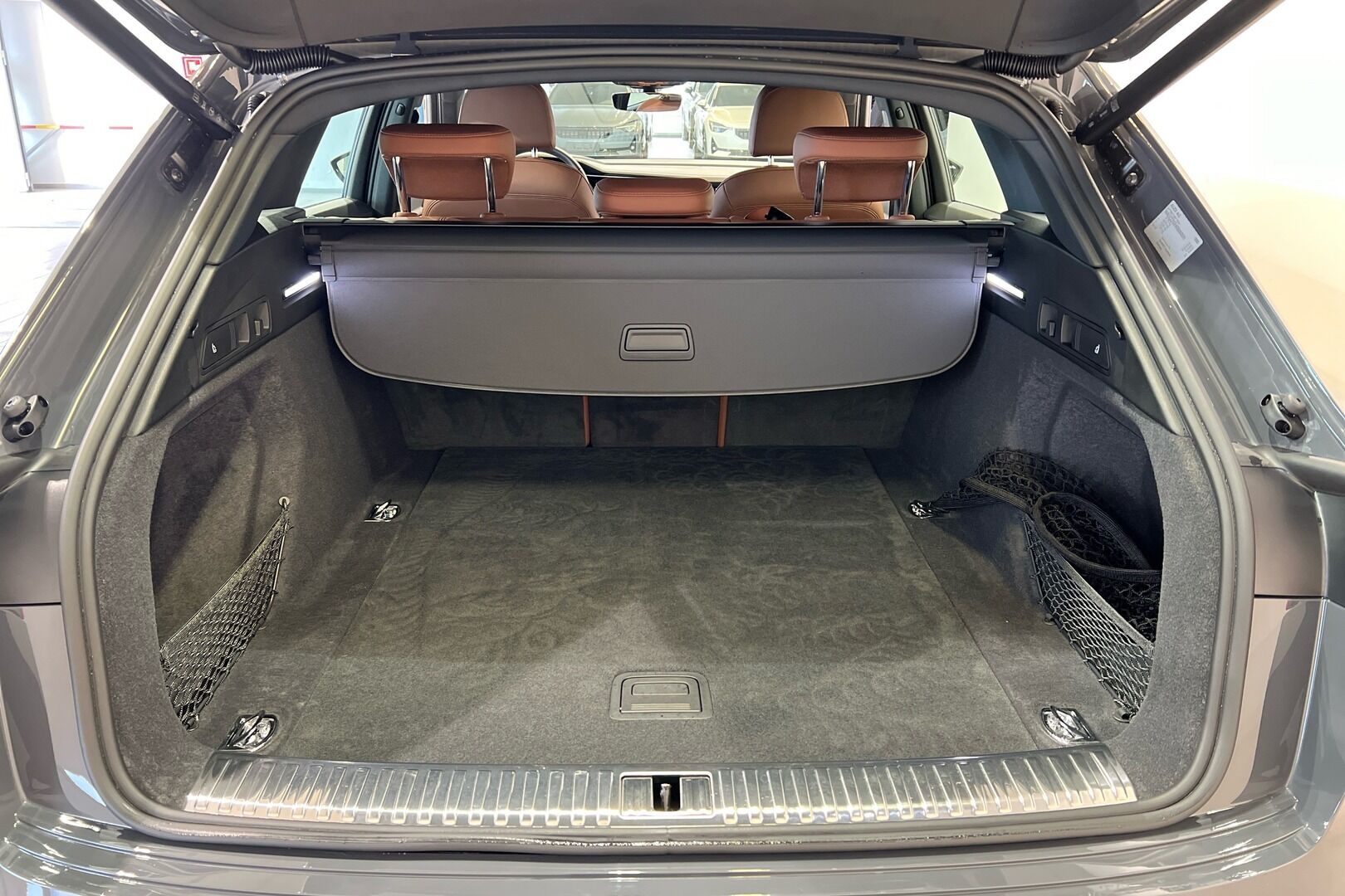 AUDI Q8 e-tron iso kuva 14
