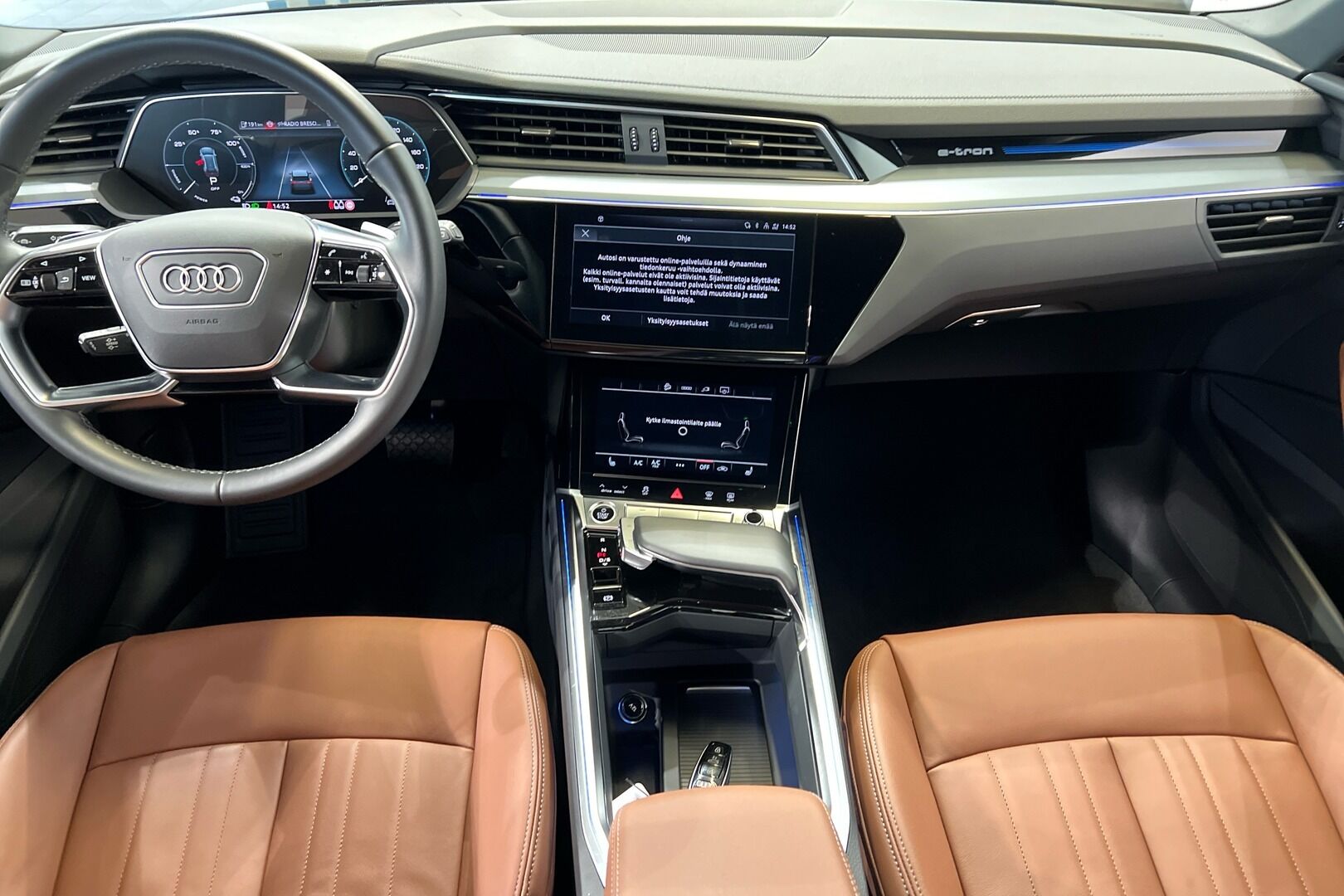 AUDI Q8 e-tron iso kuva 9