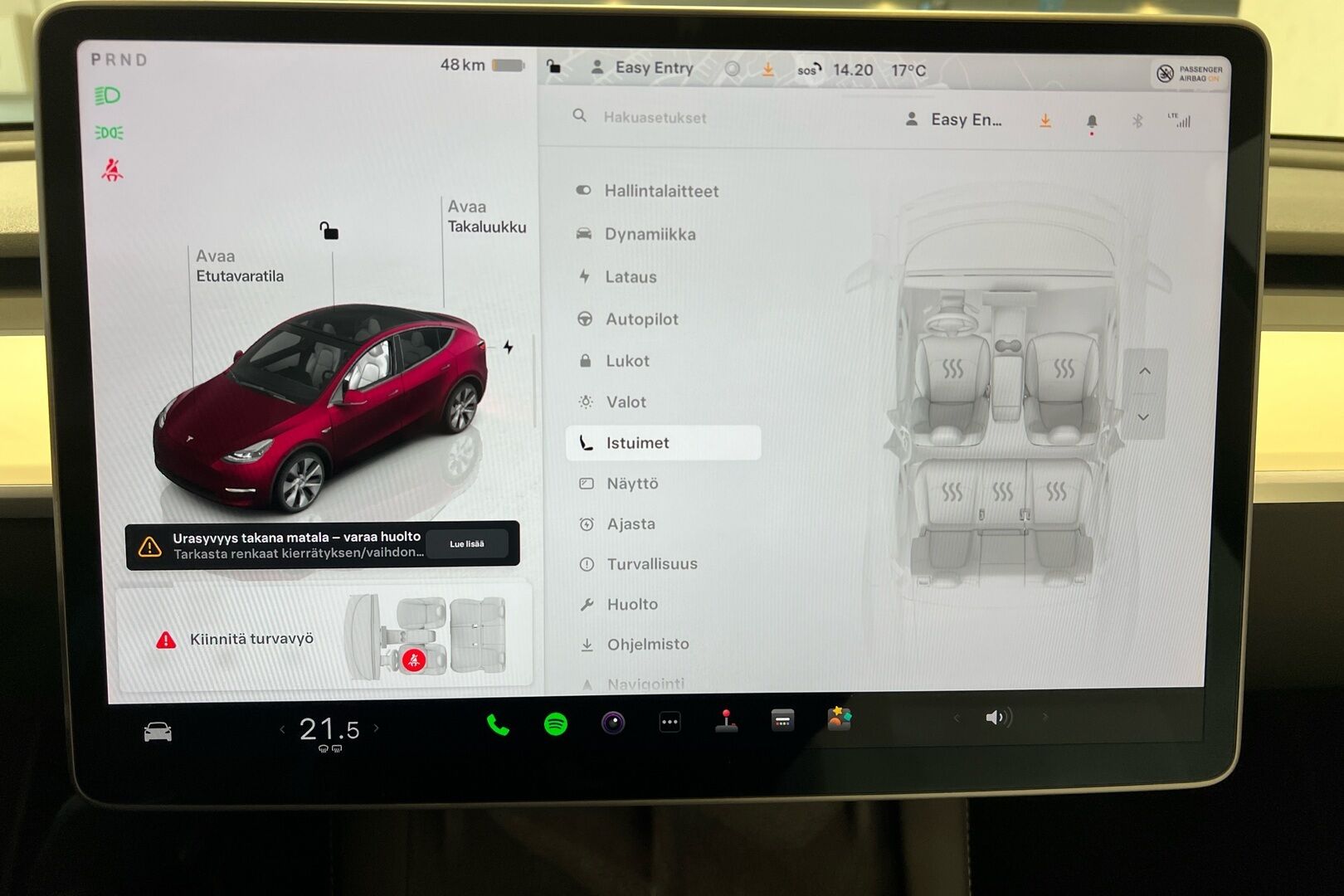 TESLA MODEL Y iso kuva 16