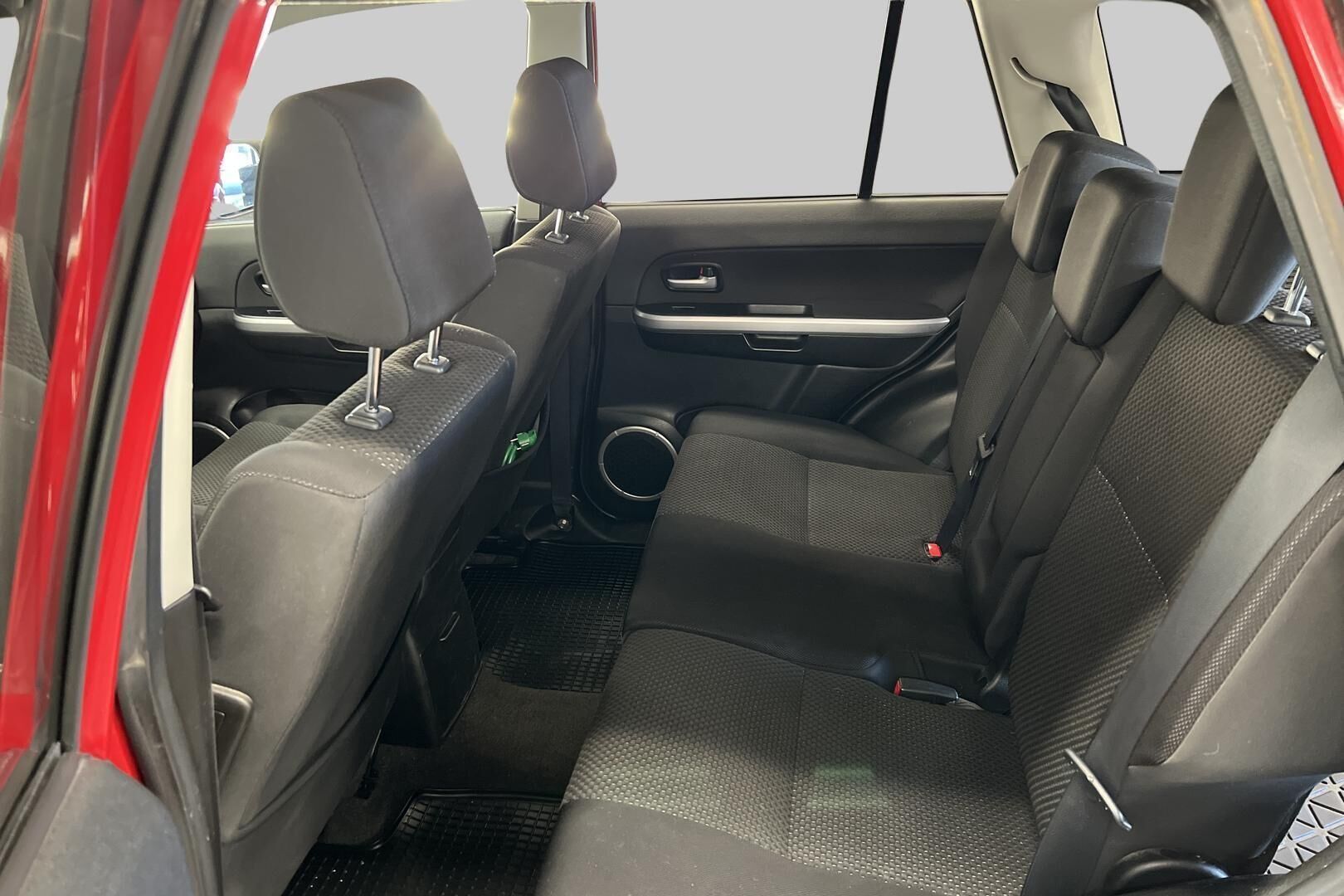 Suzuki Grand Vitara iso kuva 6