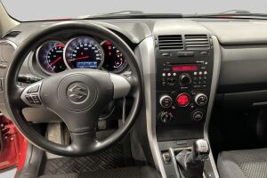 Suzuki Grand Vitara esikatselu 7