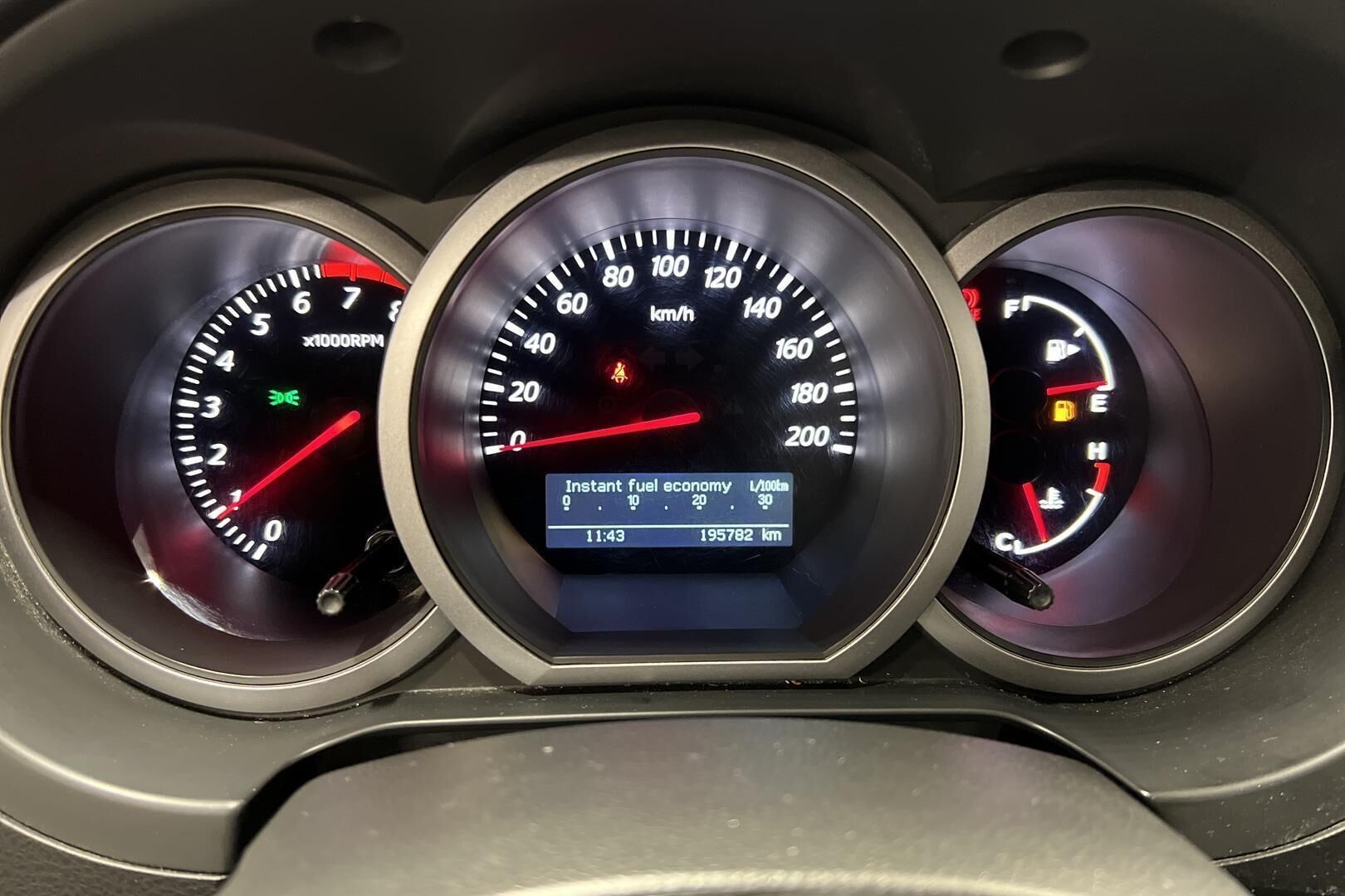 Suzuki Grand Vitara iso kuva 10